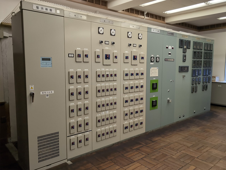 屋内  屋外工事